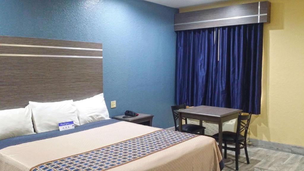 Americas Best Value Inn & Suites Northeast יוסטון מראה חיצוני תמונה