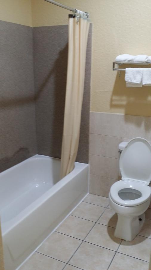 Americas Best Value Inn & Suites Northeast יוסטון מראה חיצוני תמונה