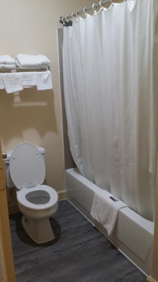 Americas Best Value Inn & Suites Northeast יוסטון מראה חיצוני תמונה