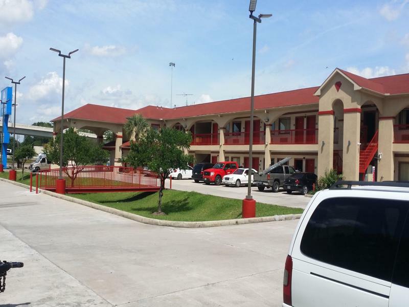 Americas Best Value Inn & Suites Northeast יוסטון מראה חיצוני תמונה